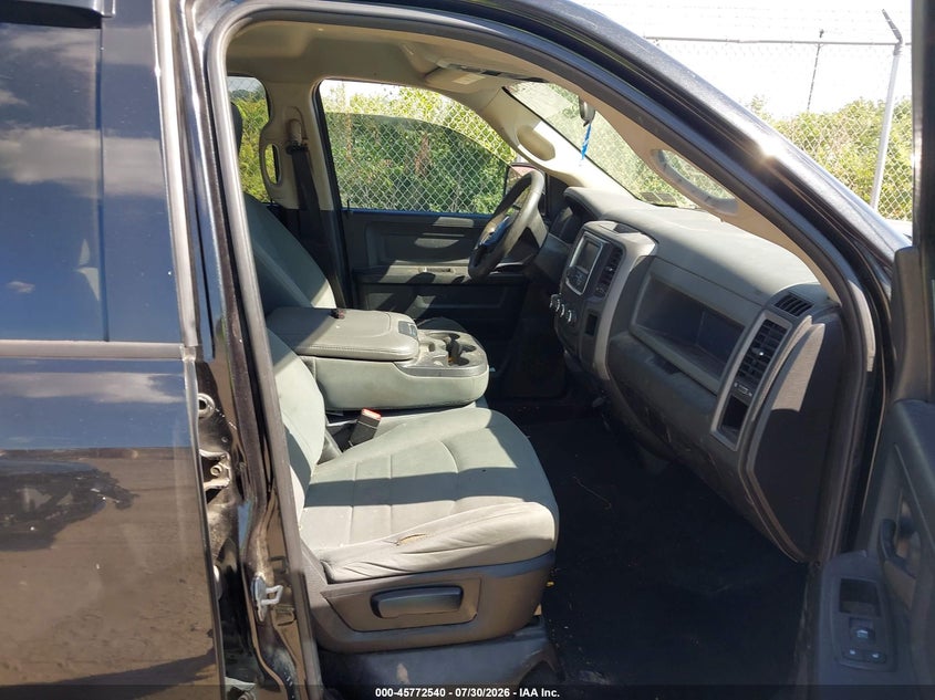 2018 Ram 1500 VIN 1C6RR7FT5JS193833 IAAI salvage auction — SIDE, Salvage Title, sold $3,950 on 2026-08-14 (photo 5)