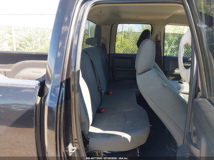 2018 Ram 1500 VIN 1C6RR7FT5JS193833 IAAI salvage auction — SIDE, Salvage Title, sold $3,950 on 2026-08-14 (photo 8)