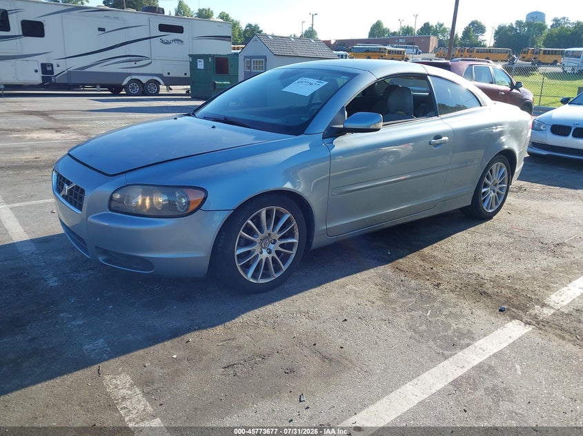 2007 Volvo C70 VIN YV1MC68257J017702 IAAI salvage auction — NORMAL WEAR, Clear (North Carolina), sold $550 on 2026-08-06 (photo 2)