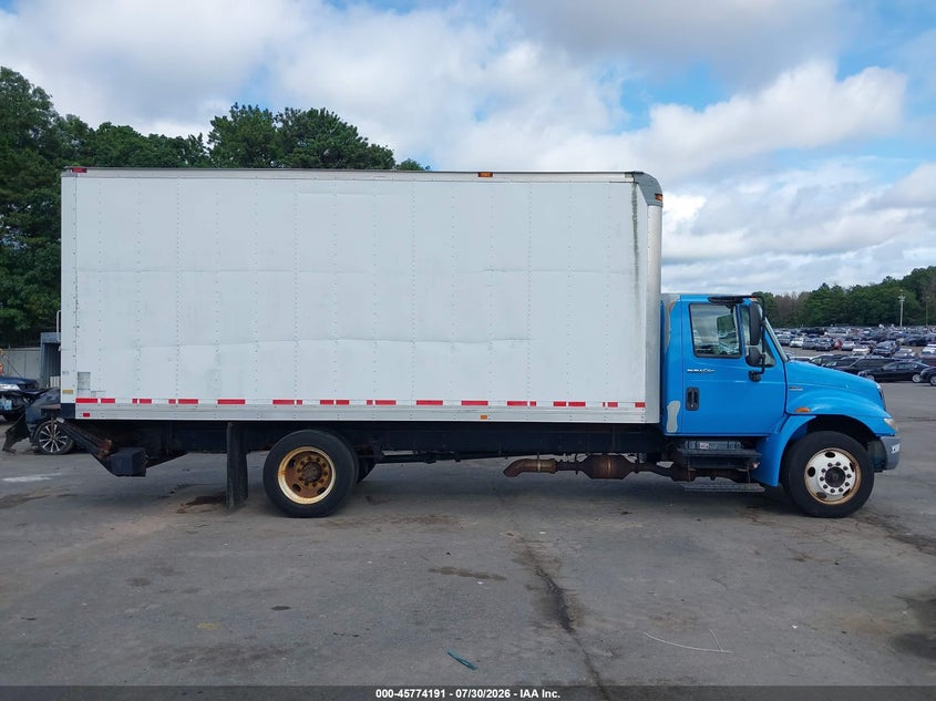 2013 International 4000 series VIN 1HTJTSKM3DH352121 IAAI salvage auction — LEFT & RIGHT, Sf97 (New York), sold $7,100 on 2026-08-20 (photo 6)
