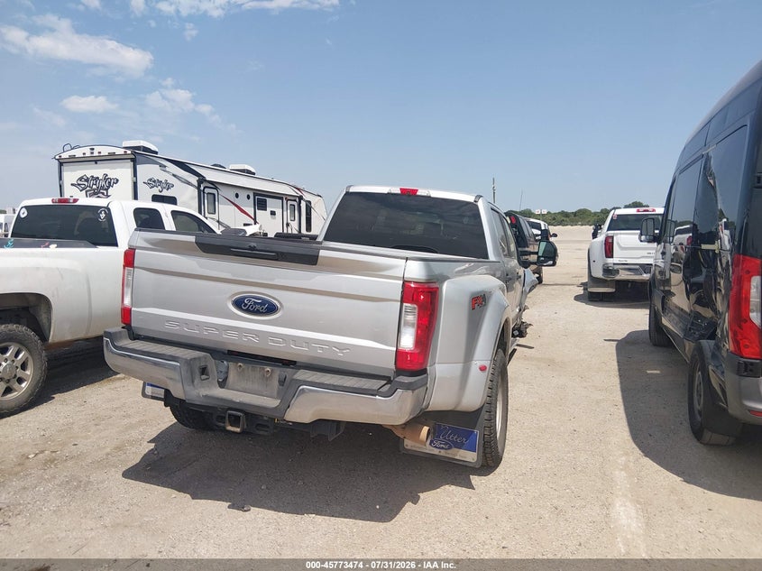 2019 Ford F350 VIN 1FT8W3DT3KEG20337 IAAI salvage auction — RIGHT FRONT, Wait Title, sold $11,750 on 2026-09-30 (photo 4)