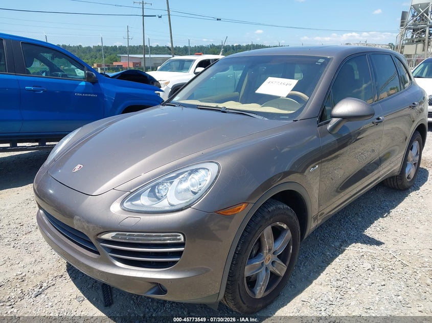 2014 Porsche Cayenne VIN WP1AF2A27ELA32088 IAAI salvage auction — NORMAL WEAR, Clear (North Carolina), sold $3,250 on 2026-08-07 (photo 2)