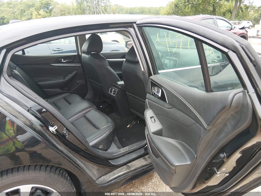 2017 Nissan Maxima VIN 1N4AA6AP8HC373898 IAAI salvage auction — FRONT END, Clear (Indiana), sold $3,550 on 2026-08-26 (photo 8)