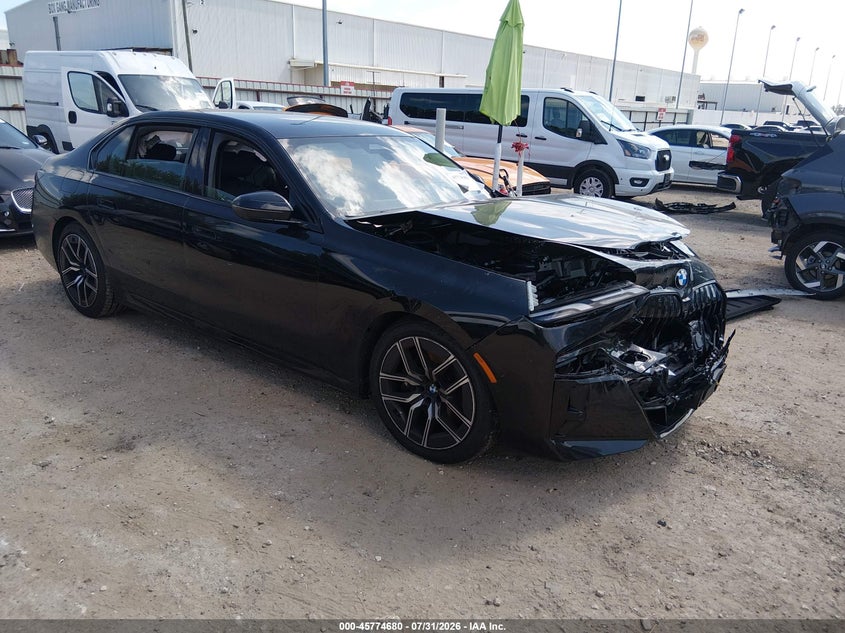 2026 BMW 7 Series VIN WBA23EH03TCW52130 — IAAI salvage auction photo