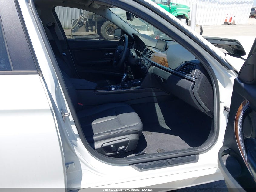 2015 BMW VIN WBA3C1C53FK123190 IAAI salvage auction — FRONT END, Salvage Title, sold $950 on 2026-08-19 (photo 5)