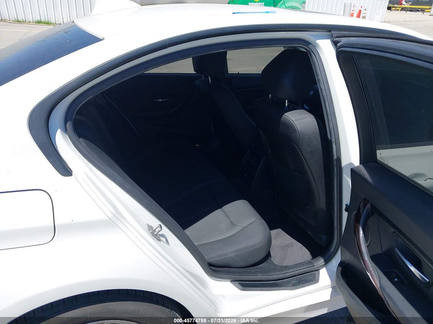 2015 BMW VIN WBA3C1C53FK123190 IAAI salvage auction — FRONT END, Salvage Title, sold $950 on 2026-08-19 (photo 8)