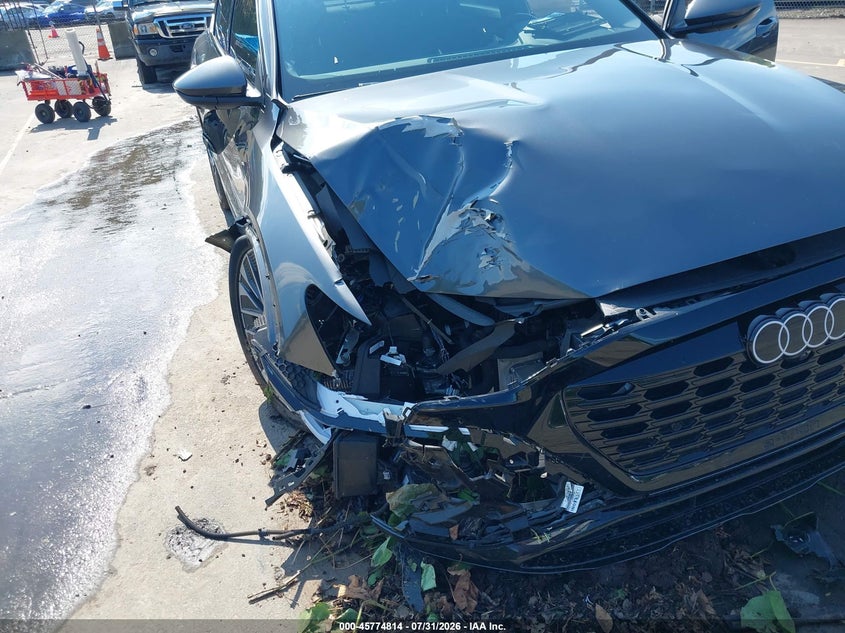 2024 Audi Q8 VIN WA1CAAGE4RB048789 IAAI salvage auction — FRONT END, Salvage Title, sold $15,725 on 2026-09-03 (photo 6)