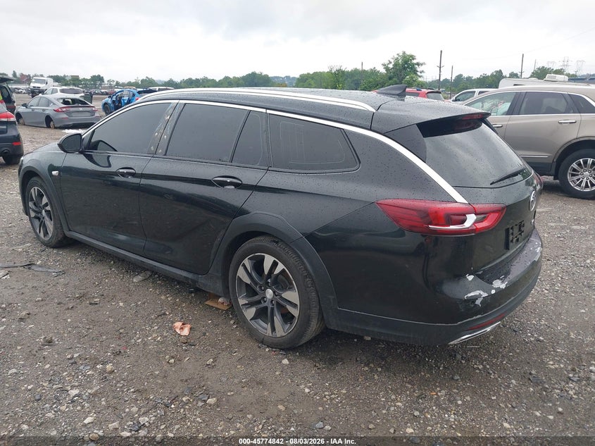 2018 Buick Regal VIN W04GV8SXXJ1064626 IAAI salvage auction — RIGHT SIDE, Salvage (Pennsylvania), sold $3,100 on 2026-08-23 (photo 3)