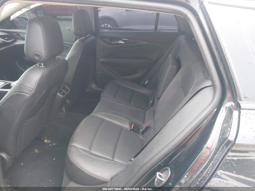 2018 Buick Regal VIN W04GV8SXXJ1064626 IAAI salvage auction — RIGHT SIDE, Salvage (Pennsylvania), sold $3,100 on 2026-08-23 (photo 8)