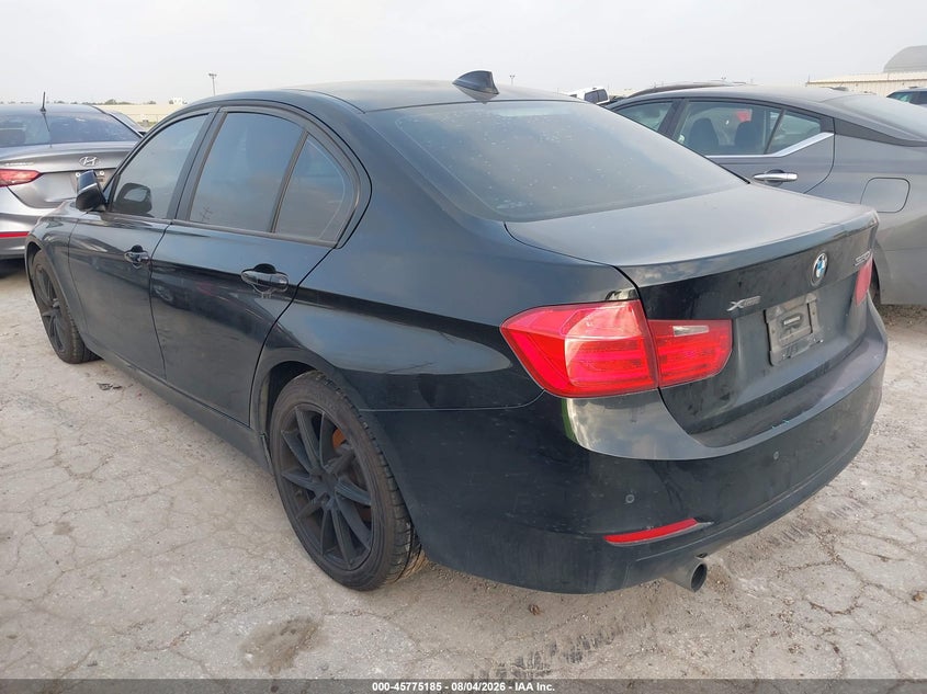 2015 BMW 3er VIN WBA3C3G52FNT50987 IAAI salvage auction — WATER/FLOOD, Salvage (Texas), sold $450 on 2026-10-04 (photo 3)