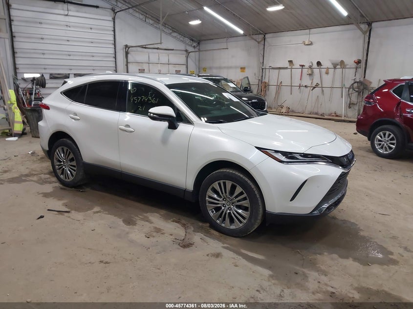 2021 Toyota Venza VIN JTEAAAAH0MJ047004 — IAAI salvage auction photo