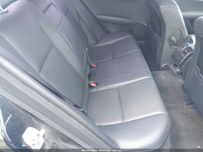 2014 Mercedes-benz C-klasse VIN WDDGF8AB1EG221171 IAAI salvage auction — NORMAL WEAR, Clear (Illinois), sold $1,600 on 2026-08-17 (photo 8)