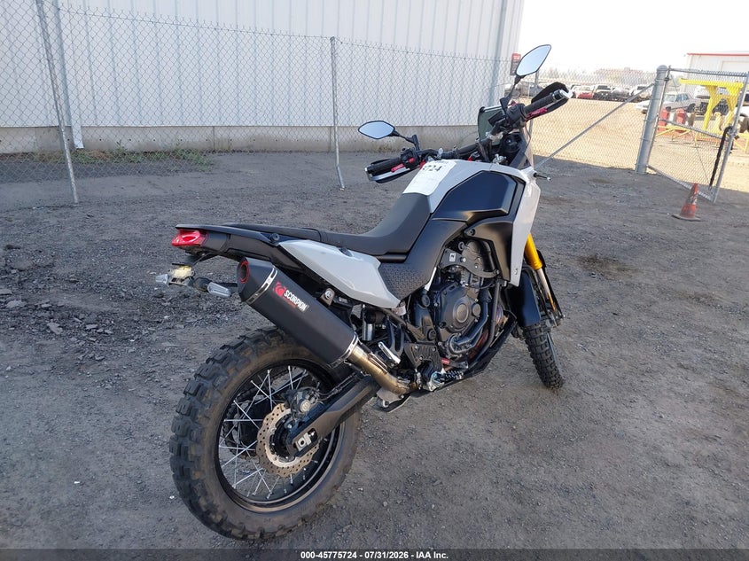 2026 Yamaha VIN JYADM17E8TA004417 IAAI salvage auction — SIDE, Bill Of Sale (Washington), sold $7,300 on 2026-08-25 (photo 4)