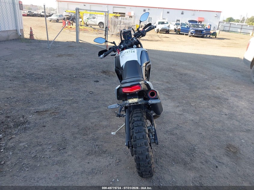 2026 Yamaha VIN JYADM17E8TA004417 IAAI salvage auction — SIDE, Bill Of Sale (Washington), sold $7,300 on 2026-08-25 (photo 6)