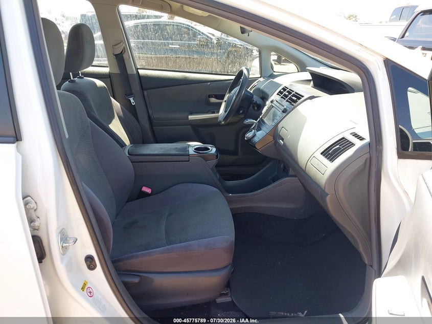 2013 Toyota Prius v VIN JTDZN3EU4D3206609 IAAI salvage auction — NORMAL WEAR, Clear - Dealer Only (California), sold $2,400 on 2026-08-20 (photo 5)
