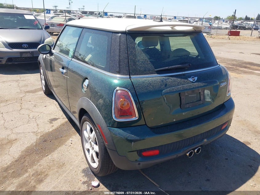 2010 Mini Cooper VIN WMWMF7C54ATZ71421 IAAI salvage auction — NORMAL WEAR, Clear - Dealer Only (California), sold $300 on 2026-08-12 (photo 3)