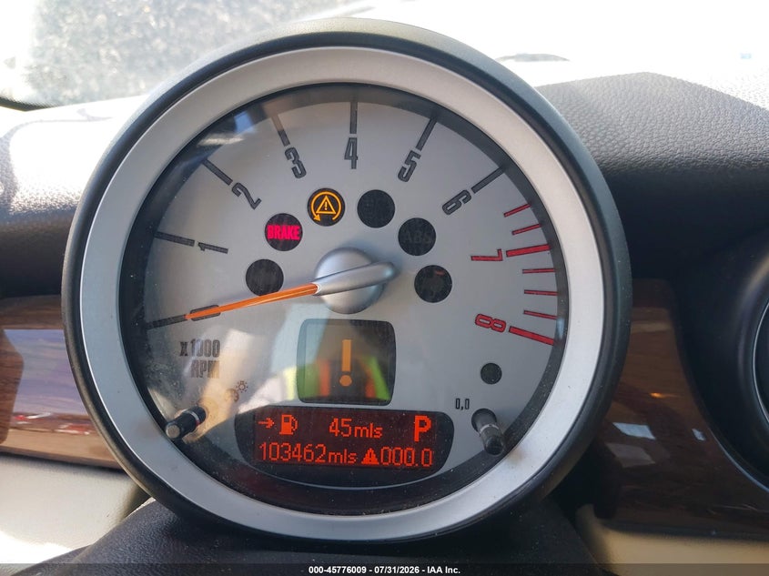 2010 Mini Cooper VIN WMWMF7C54ATZ71421 IAAI salvage auction — NORMAL WEAR, Clear - Dealer Only (California), sold $300 on 2026-08-12 (photo 7)