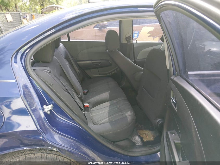 2013 Chevrolet SONIC VIN 1G1JC5SG8D4238186 IAAI salvage auction — RIGHT SIDE, Salvage Title, sold $525 on 2026-10-05 (photo 8)