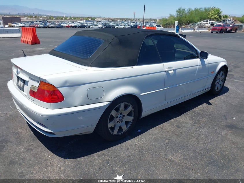 2001 BMW 3 series VIN WBABS33441JY55246 IAAI salvage auction — NORMAL WEAR, Clear (Nevada), sold $725 on 2026-08-14 (photo 4)