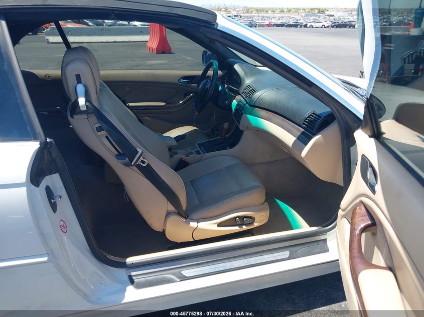 2001 BMW 3 series VIN WBABS33441JY55246 IAAI salvage auction — NORMAL WEAR, Clear (Nevada), sold $725 on 2026-08-14 (photo 5)
