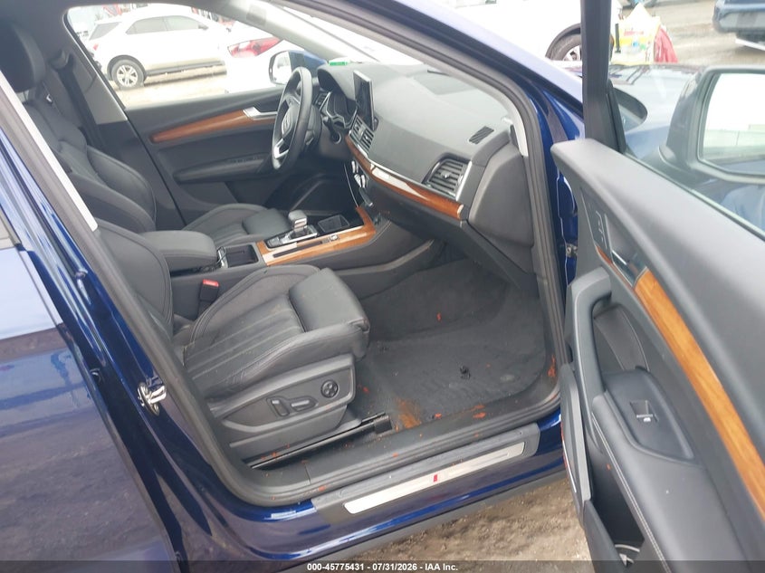 2022 Audi Q5 VIN WA1FAAFY3N2111299 IAAI salvage auction — FRONT END, Wait Title, sold $14,100 on 2026-08-26 (photo 5)