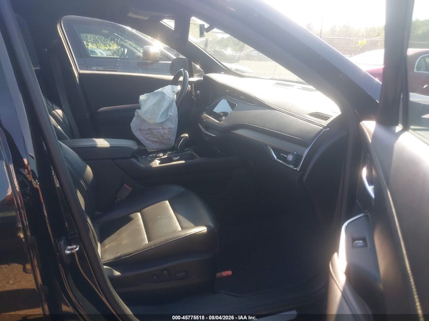 2019 Cadillac Xt4 VIN 1GYFZDR49KF115784 IAAI salvage auction — FRONT END, Salvage Title, sold $7,500 on 2026-09-01 (photo 5)