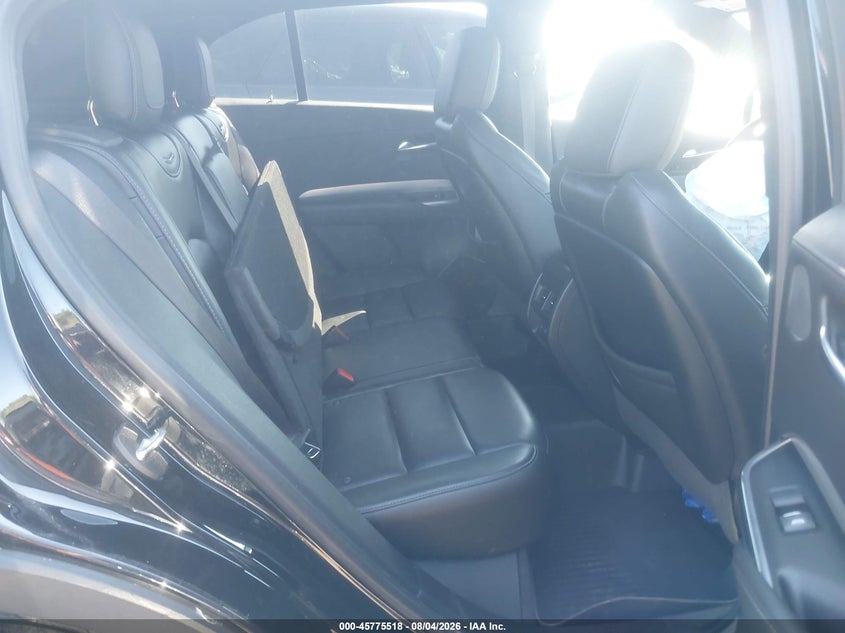 2019 Cadillac Xt4 VIN 1GYFZDR49KF115784 IAAI salvage auction — FRONT END, Salvage Title, sold $7,500 on 2026-09-01 (photo 8)