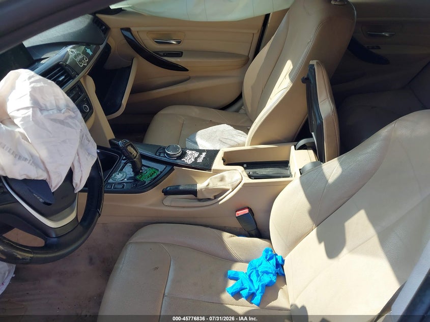 2015 BMW 3er VIN WBA3B3C52FF546981 IAAI salvage auction — FRONT END, Salvage Title, sold $75 on 2026-08-18 (photo 5)