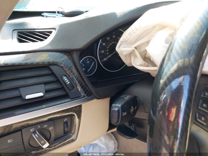 2015 BMW 3er VIN WBA3B3C52FF546981 IAAI salvage auction — FRONT END, Salvage Title, sold $75 on 2026-08-18 (photo 7)
