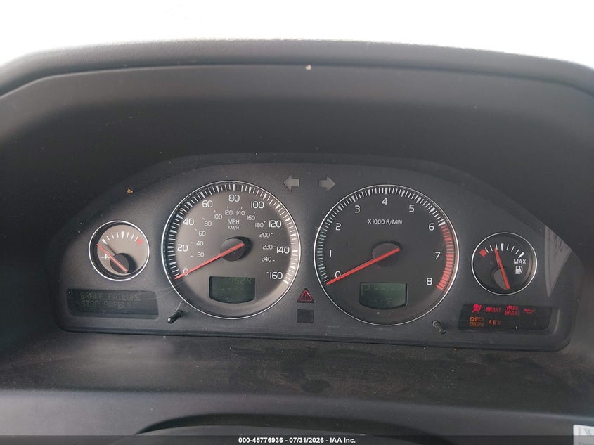 2005 Volvo V70 VIN YV1SW592952470929 IAAI salvage auction — NORMAL WEAR, Clear-Dealer Only (Washington), sold $1,550 on 2026-08-20 (photo 7)