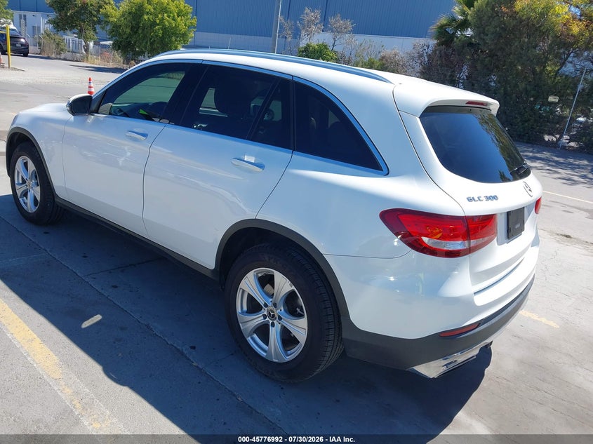 2017 Mercedes-benz Glc VIN WDC0G4JB1HV011164 IAAI salvage auction — NORMAL WEAR, Salvage Title, sold $6,700 on 2026-08-24 (photo 3)