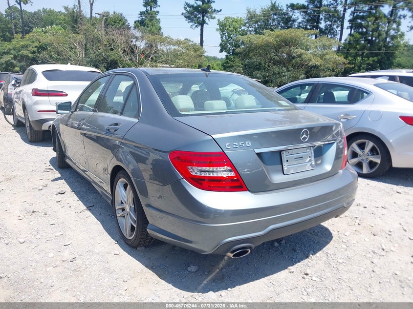 2012 Mercedes-benz C-klasse VIN WDDGF4HB1CA631273 IAAI salvage auction — NORMAL WEAR, Clear (Georgia), sold $2,650 on 2026-08-11 (photo 3)