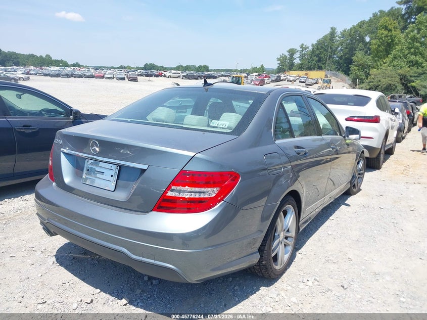 2012 Mercedes-benz C-klasse VIN WDDGF4HB1CA631273 IAAI salvage auction — NORMAL WEAR, Clear (Georgia), sold $2,650 on 2026-08-11 (photo 4)