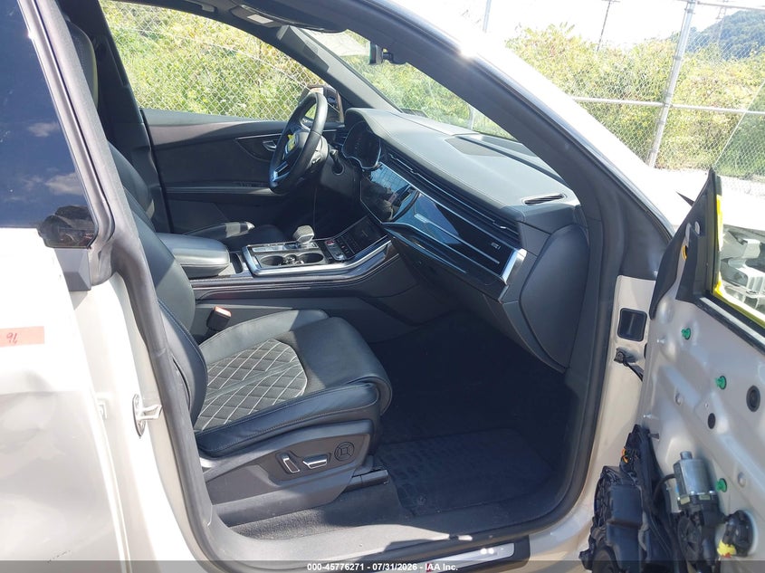 2021 Audi Sq8 VIN WA1CWBF1XMD014083 IAAI salvage auction — FRONT END, Salvage Title, sold $20,950 on 2026-09-14 (photo 5)