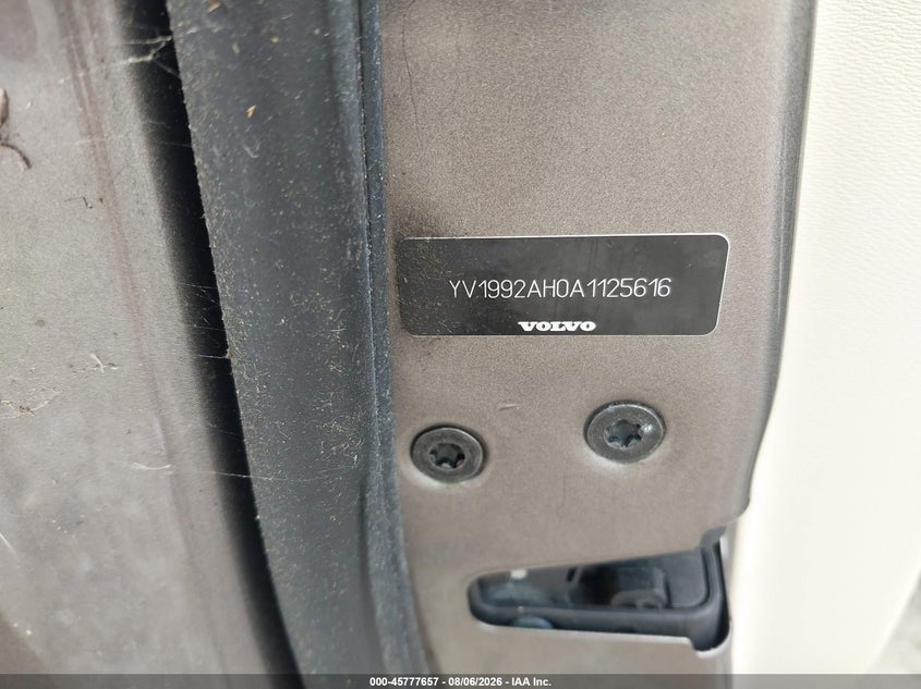 2010 Volvo S80 VIN YV1992AH0A1125616 IAAI salvage auction — NORMAL WEAR, Clear (Illinois), sold $1,675 on 2026-08-10 (photo 9)
