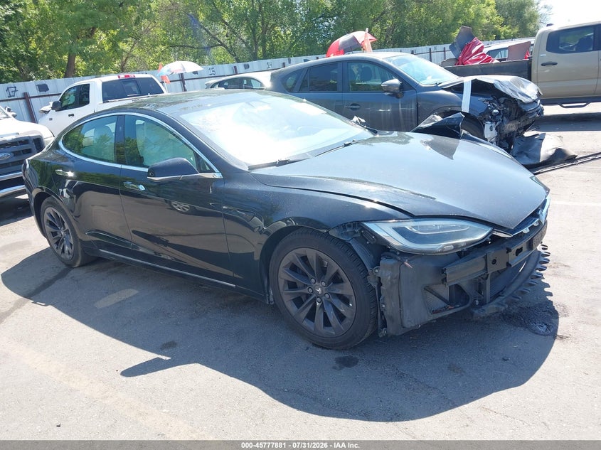2018 Tesla Model s VIN 5YJSA1E27JF244799 — IAAI salvage auction photo