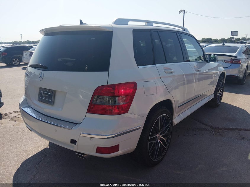 2010 Mercedes-benz Glk-class VIN WDCGG5GB0AF415228 IAAI salvage auction — NORMAL WEAR, Original (Texas), sold $2,925 on 2026-08-10 (photo 4)