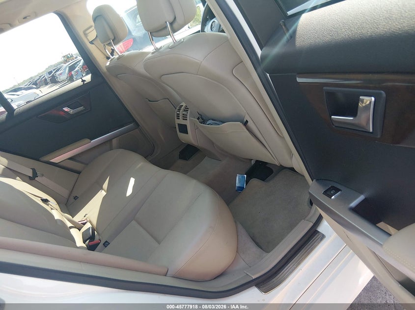 2010 Mercedes-benz Glk-class VIN WDCGG5GB0AF415228 IAAI salvage auction — NORMAL WEAR, Original (Texas), sold $2,925 on 2026-08-10 (photo 8)