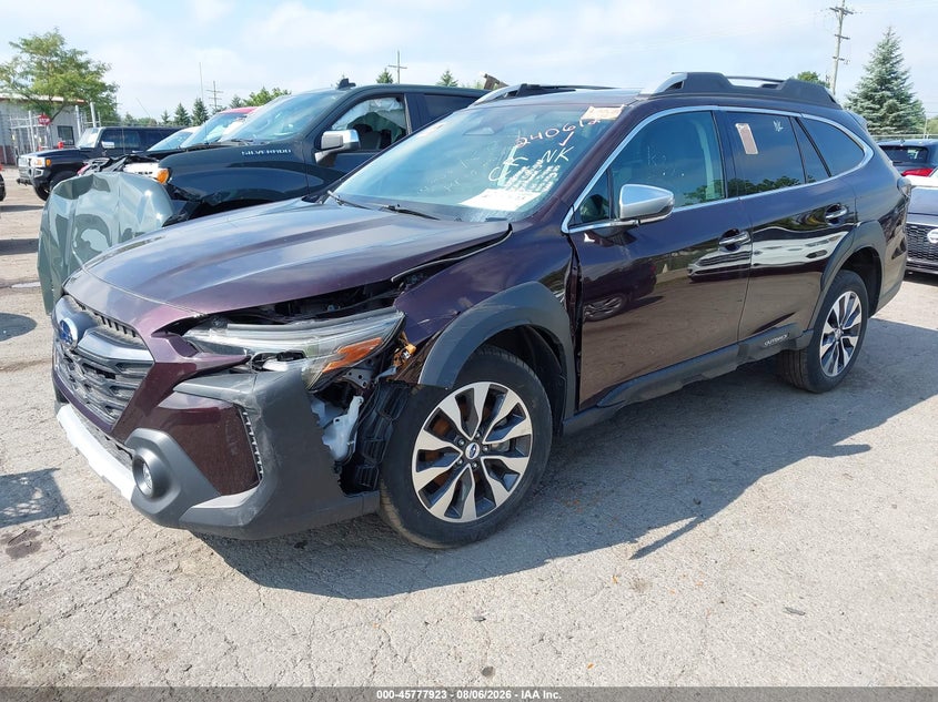 2025 Subaru Outback VIN 4S4BTAPC8S3240612 IAAI salvage auction — LEFT FRONT, Clear (Michigan), sold $18,500 on 2026-08-20 (photo 2)
