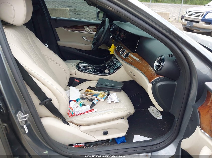 2017 Mercedes-benz E-klasse VIN WDDZF4JBXHA033127 IAAI salvage auction — REAR END, Parts Only Bos (Maryland), sold $4,600 on 2026-08-19 (photo 5)