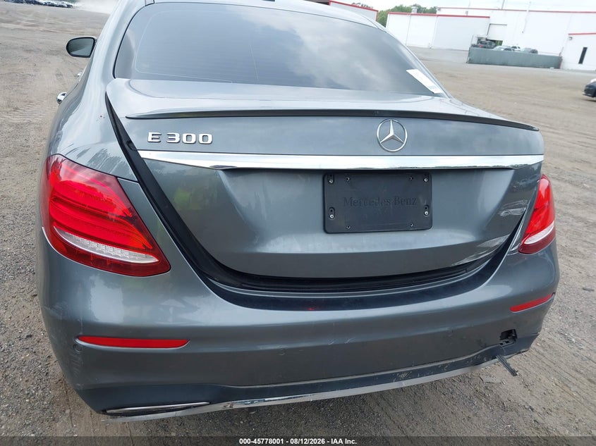 2017 Mercedes-benz E-klasse VIN WDDZF4JBXHA033127 IAAI salvage auction — REAR END, Parts Only Bos (Maryland), sold $4,600 on 2026-08-19 (photo 6)