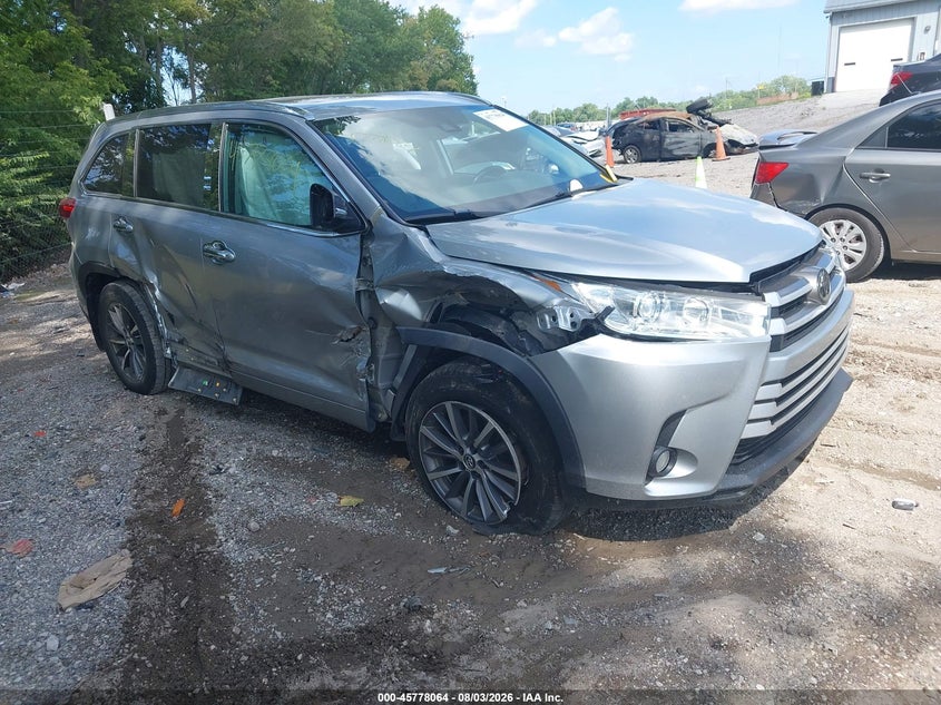 2018 Toyota Highlander VIN 5TDJZRFH1JS850827 — IAAI salvage auction photo