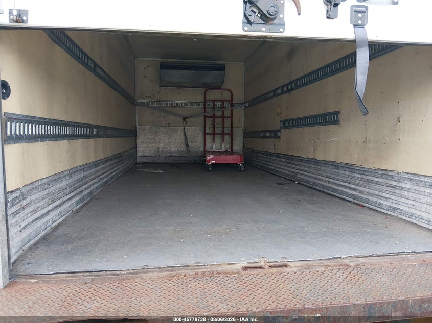 2016 Isuzu Npr VIN JALC4W167G7K02101 IAAI salvage auction — NORMAL WEAR, Clear (Louisiana), sold $9,350 on 2026-08-18 (photo 6)