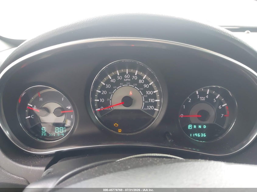 2012 Chrysler 200 VIN 1C3BCBEB4CN168807 IAAI salvage auction — FRONT END, Wait Title, sold $825 on 2026-08-20 (photo 7)