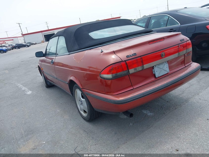 1998 Saab 900 VIN YS3DF78N8W7005268 IAAI salvage auction — NORMAL WEAR, Original (Texas), sold $100 on 2026-08-10 (photo 3)