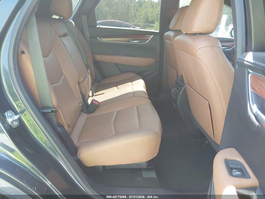 2021 Cadillac Xt5 VIN 1GYKNCRS8MZ107616 IAAI salvage auction — NORMAL WEAR, Clear (Alabama), sold $10,325 on 2026-08-10 (photo 8)
