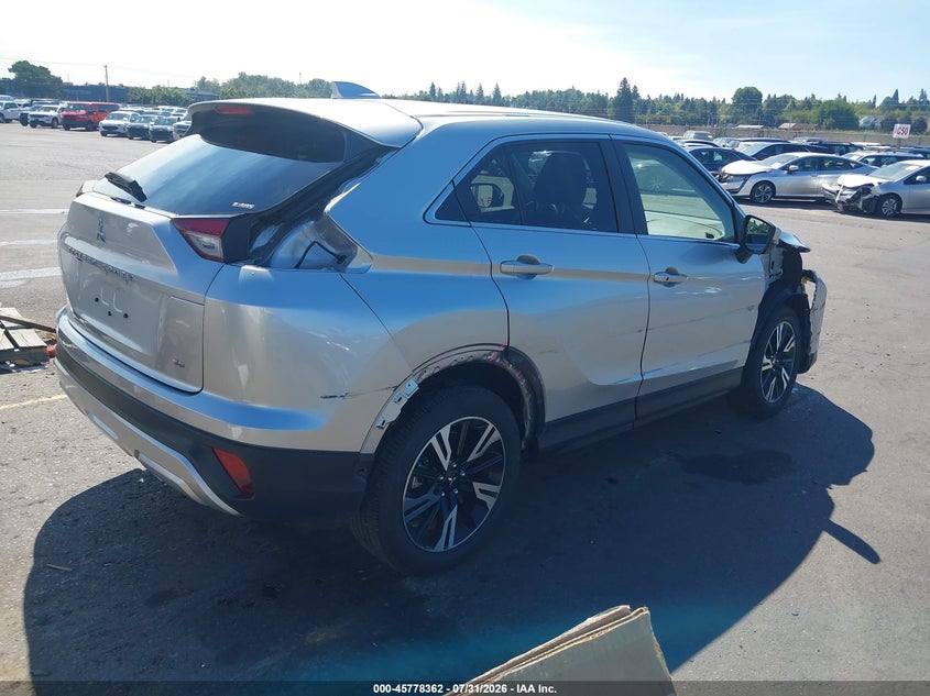 2026 Mitsubishi Eclipse cross VIN JA4ATWAA8TZ016303 IAAI salvage auction — RIGHT SIDE, Salvage Title, sold $11,150 on 2026-08-05 (photo 4)