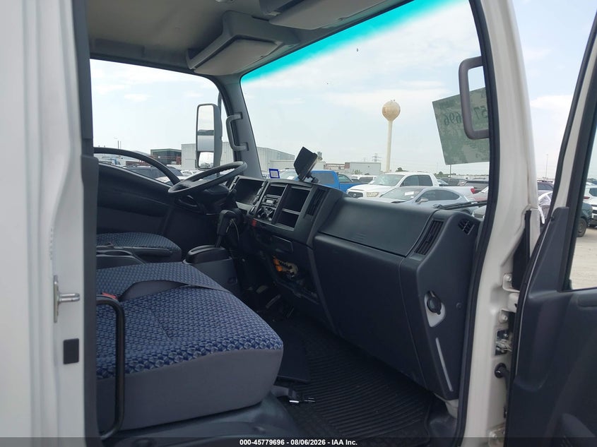 2024 Isuzu VIN 54DC4W1D2RS207282 IAAI salvage auction — ENGINE DAMAGE, Enterprise Vehicles Clear Only (Texas), sold $21,100 on 2026-08-27 (photo 6)