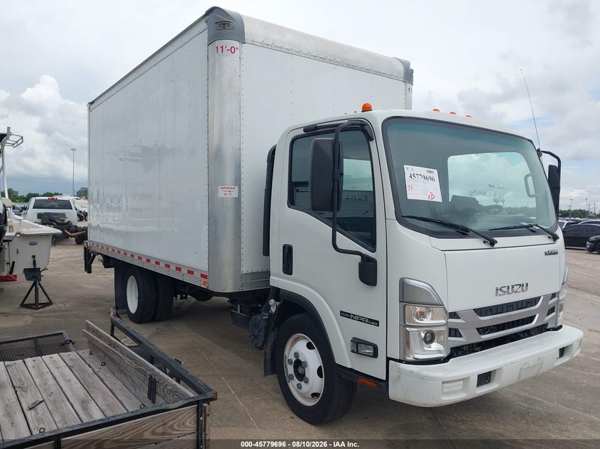 2024 Isuzu VIN 54DC4W1D2RS207282 — IAAI salvage auction photo
