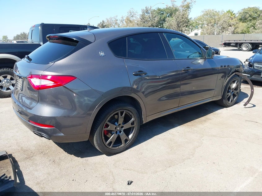 2018 Maserati Levante VIN ZN661XUA7JX279103 IAAI salvage auction — FRONT END, Salvage Title, sold $6,450 on 2026-08-17 (photo 4)